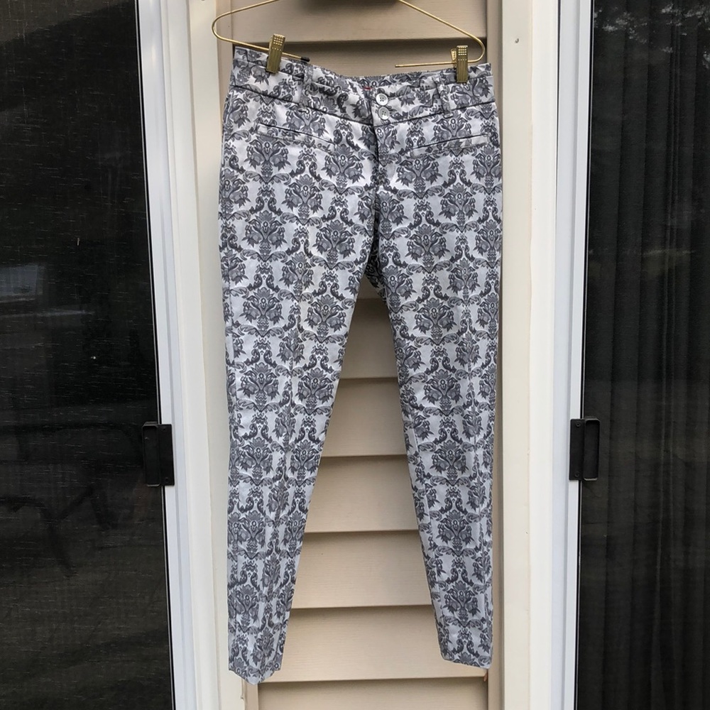 Anthro Jaquard print cropped pant